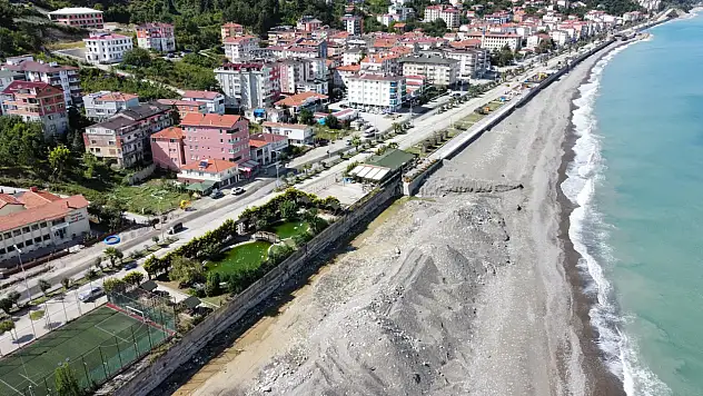 Çatalzeytin'de sahil tahkimatı sürüyor
