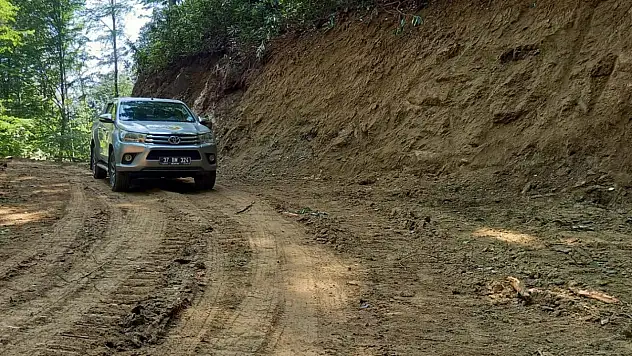 Çatalzeytin Orman İşletmesi yol ağını güçlendiriyor