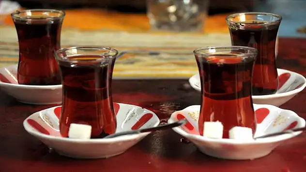 Çay Tiryakilerine Kötü Haber!
