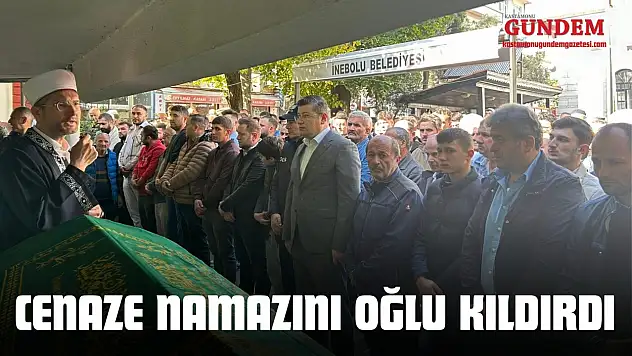 Cenaze Namazını Oğlu Kıldırdı