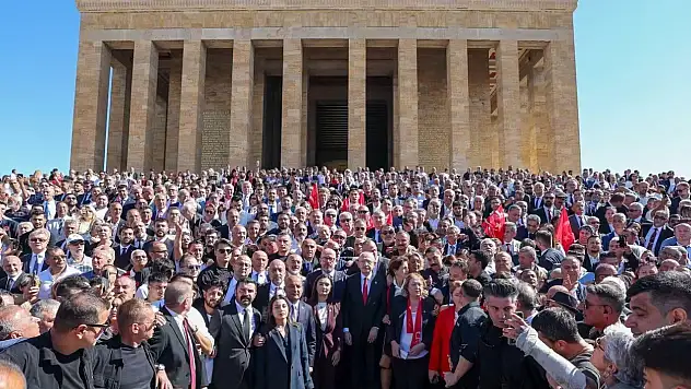 CHP, Ankara'daki Törene Katıldı