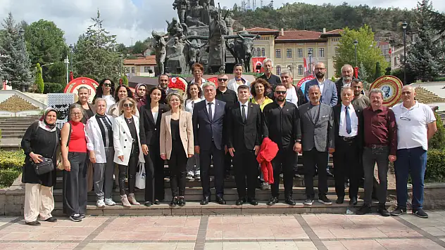 CHP, Çelenk Töreni Düzenledi