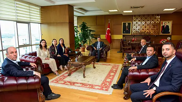 CHP Heyetinden Rektör Topal'a Ziyaret