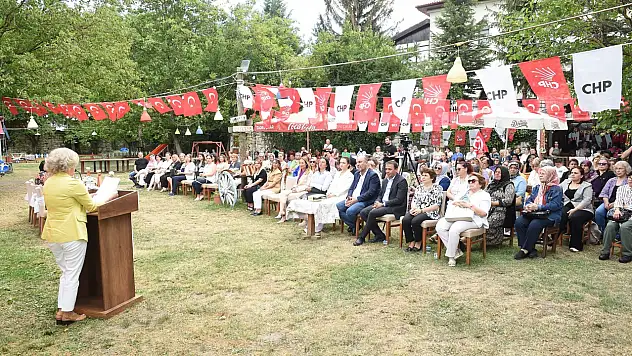 CHP Kadın Kolları'nda Akıncı Güven Tazeledi