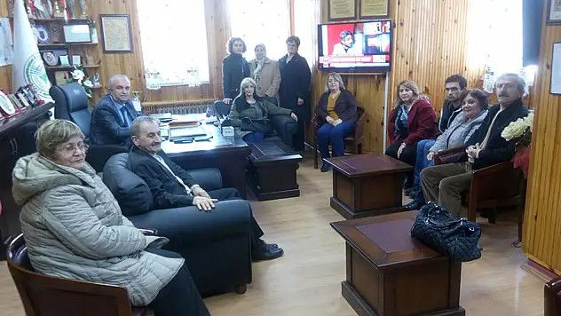 CHP Kadın Kolları'dan Taş'a ziyaret