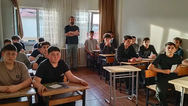 Cide'de Değerler Eğitimi Konferansı
