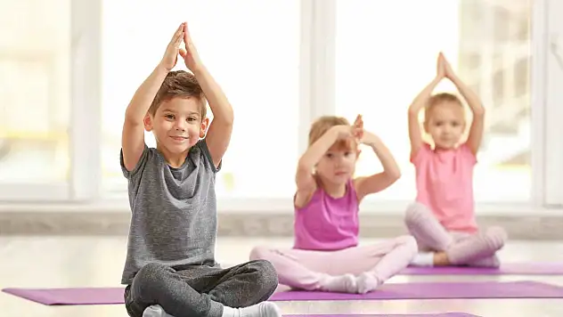 Cide'de Miniklere Özel 'Kutuplar' Temalı Çocuk Yogası Etkinliği