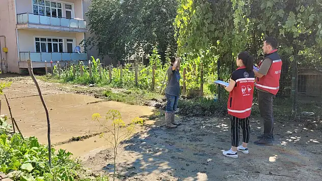 Cide'de Selden Etkilenen Vatandaşlara Psikososyal Destek Sürüyor