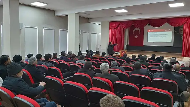 Çiftçiler Bilgilendirildi