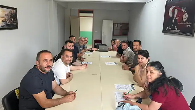 Çınaraltı Cafe Personeline Hijyen Eğitimi Verildi