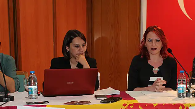 'Çocuk Susar, Sen Susma'