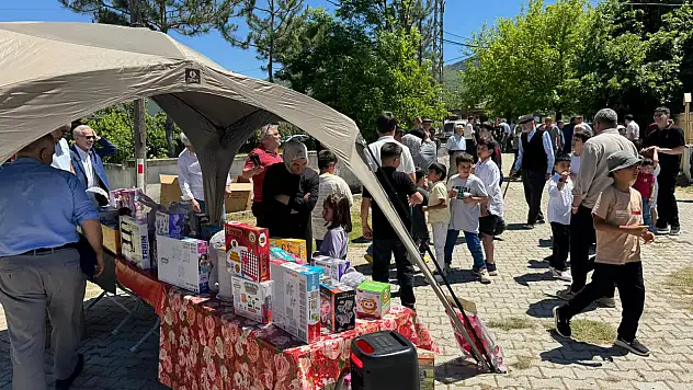 Çocuklar Bayramın Tadını Çıkardı