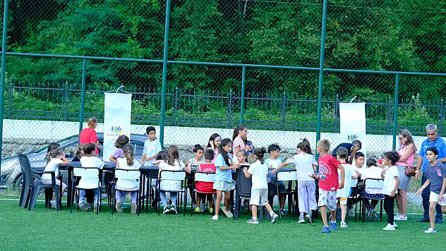 Çocuklar Gönüllerince Eğlendiler