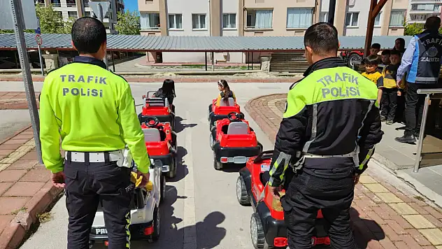 Çocuklara Güvenli Trafik Anlatıldı