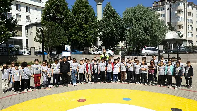 Çocuklara Uygulamalı Trafik Eğitim Verildi