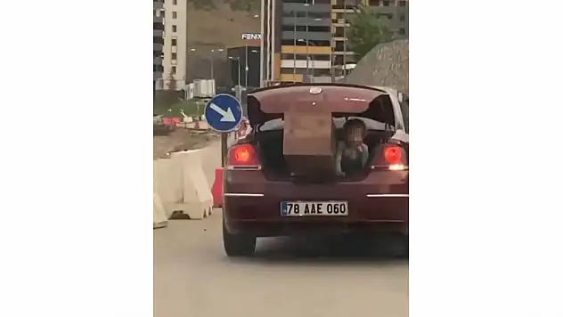 Çocukların tehlikeli yolculuğu pes dedirtti