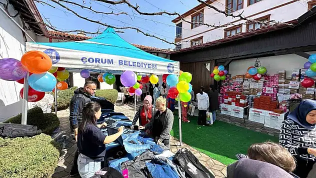 Çorum Belediyesi, 1571 Çocuğa Bayramlık Kıyafet Dağıttı