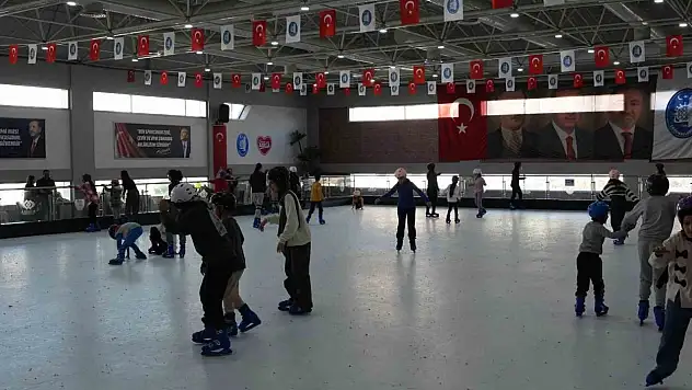 Çorum Belediyesi'nden Öğrencilere Yarıyıl Hediyesi