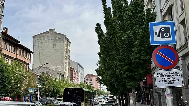 Çorum Belediyesi'nden Trafik Yoğunluğuna Karşı Süreli Park Uygulaması