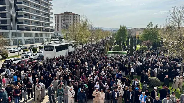 Çorum'da 325 Hacı Adayı Dualarla Uğurlandı