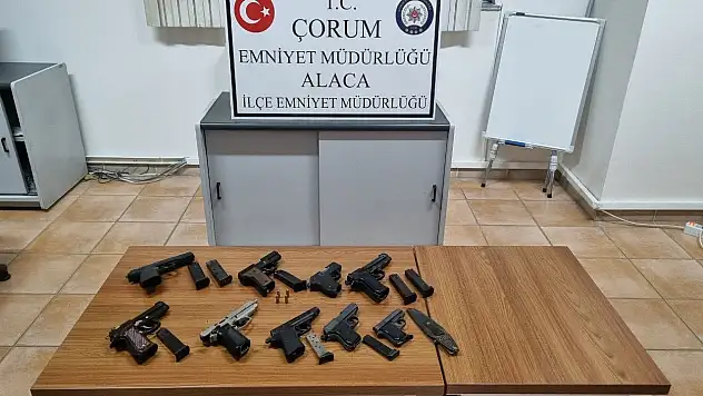 Çorum'da 9 Adet Tabanca Ele Geçirildi