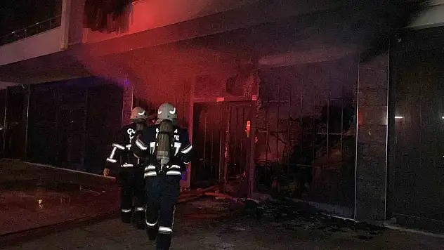 Depoda Çıkan Yangın Korkuttu