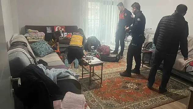 Emekli Astsubay Evinde Ölü Bulundu