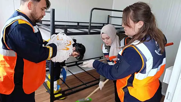 Afetzedeler İçin Yaşam Konteynerleri Kuruldu
