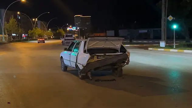 Çorum'da kazaya karışan sürücü aracını bırakıp kaçtı