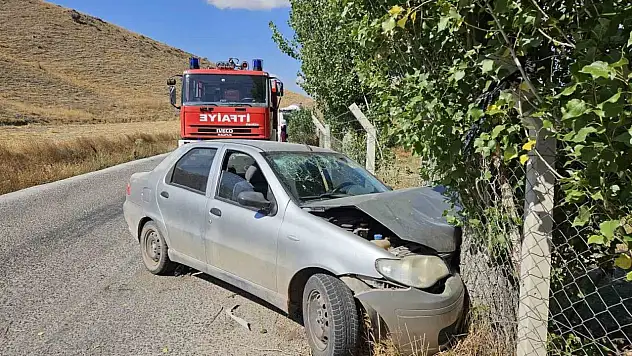Çorum'da Minibüs İle Otomobil Çarpıştı: 2 Yaralı