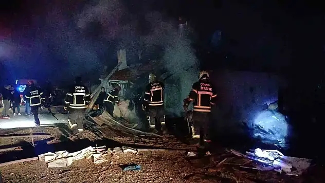 Çorum'da Müstakil Ev Alev Alev Yandı
