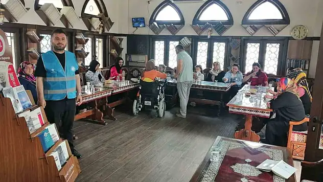 Çorum'da Öğrenci Velileri Cami ve Kuran Kurslarında Misafir Edildi