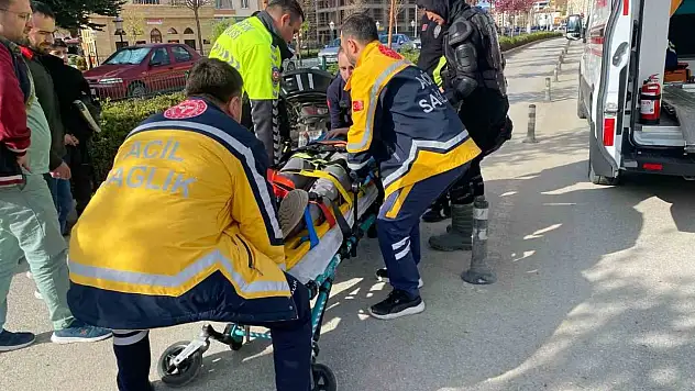 Otomobil İle Motosiklet Çarpıştı: 1 Yaralı