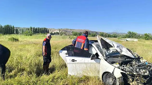 Çorum'da otomobil şarampole devrildi: 1 ölü
