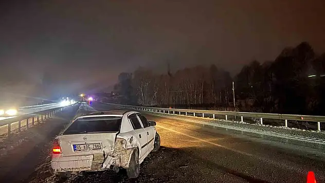 Çorum'daki İki Ayrı Trafik Kazası: 3 Yaralı