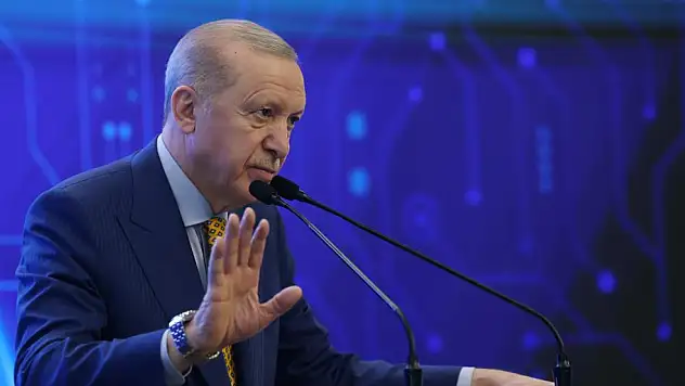 Cumhurbaşkanı Erdoğan: 'Ailevi Değerlerin Muhafazasını Beka Meselesi Olarak Görüyoruz'
