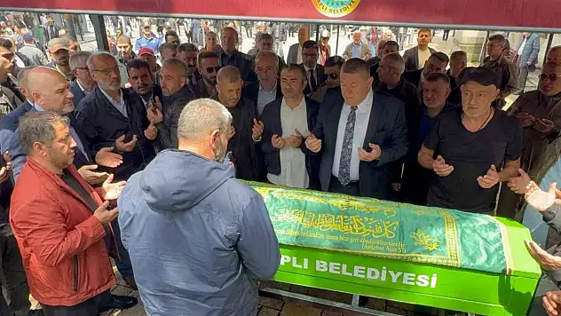 Cumhurbaşkanı Erdoğan'dan Taziye Telefonu, AK Parti Eski MKYK Üyesi Son Yolculuğuna Uğurlandı