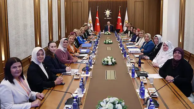 Cumhurbaşkanı Erdoğan, Kadın Başkanlarla Buluştu