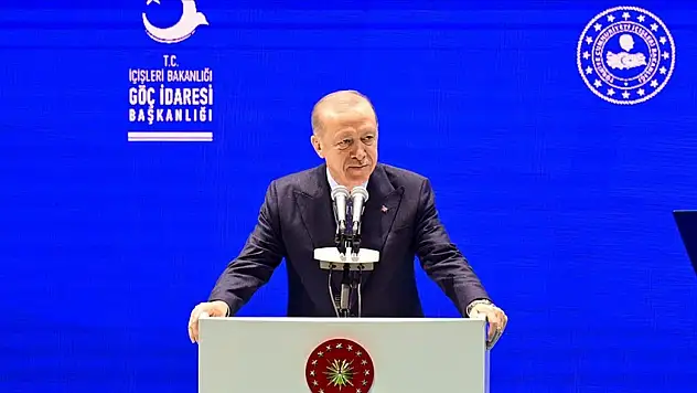 Cumhurbaşkanı Erdoğan: 'Türkiye'de Toplam 4 Milyon 33 Bin Göçmen Var'
