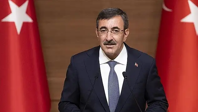 Cumhurbaşkanı Yardımcısı Yılmaz'dan Ücretsiz İlaç Açıklaması