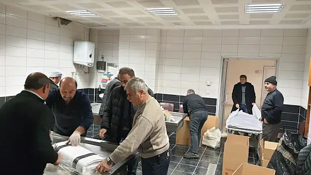 Defin malzemeleri hazırlıyorlar