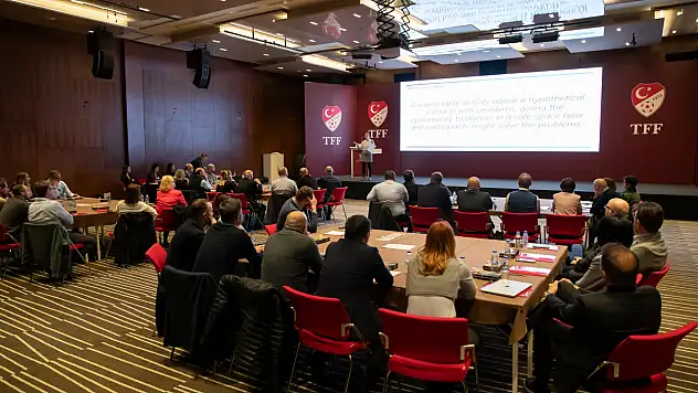 Delegeler Riva'da Çalıştaydaydı