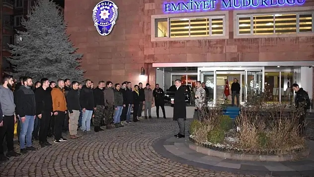 Deprem bölgesine 60 personel gönderildi