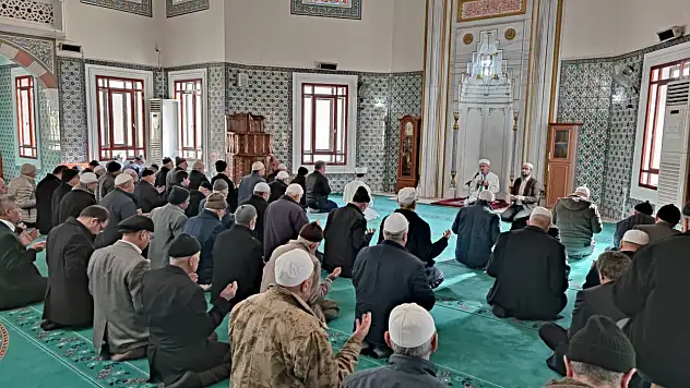 Depremlerde Yaşamını Yitirenler İçin Mevlit Okutuldu