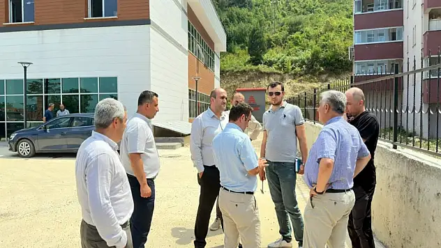Derdiyok, Çatalzeytin'de İncelemelerde Bulundu