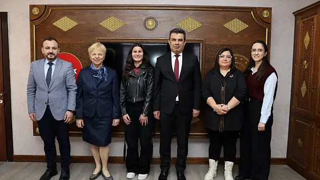 Dereceye Giren Öğrencilere Ödül