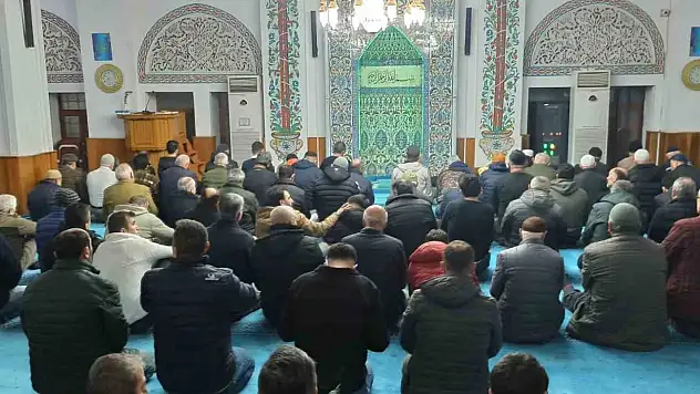 Devrek'te ilk Teravih Namazı İdrak Edildi