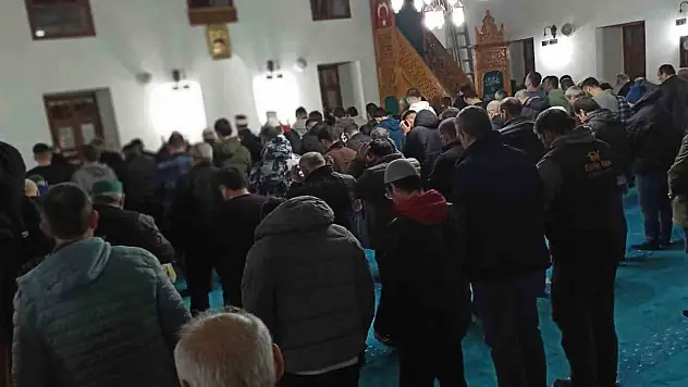 Devrek'te Teravih Namazı İdrak Edildi