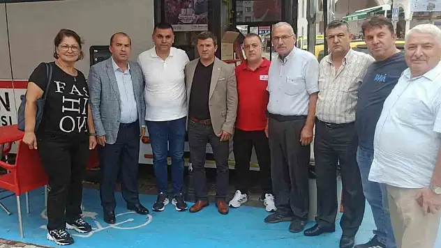Muhtarlardan Kızılay'a Kan Bağışı