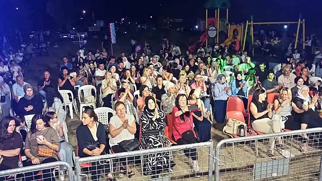 Devrekliler Tarık Yüksel ile Eğlendi
